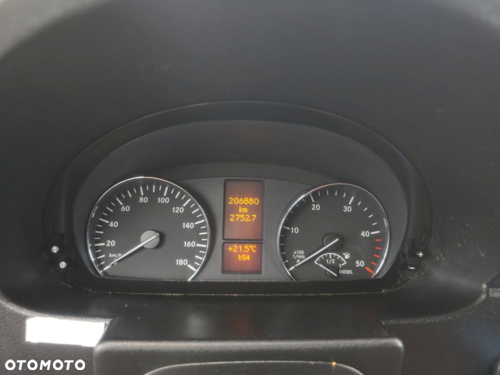 Mercedes-Benz Sprinter - 19