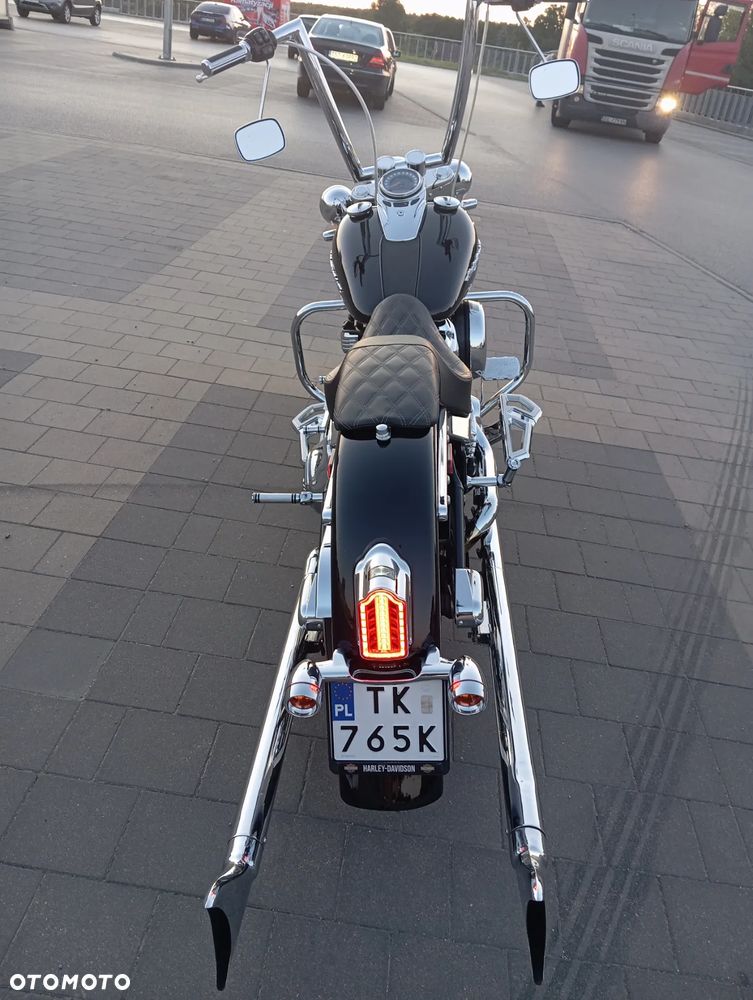 Harley-Davidson Softail Deluxe - 18