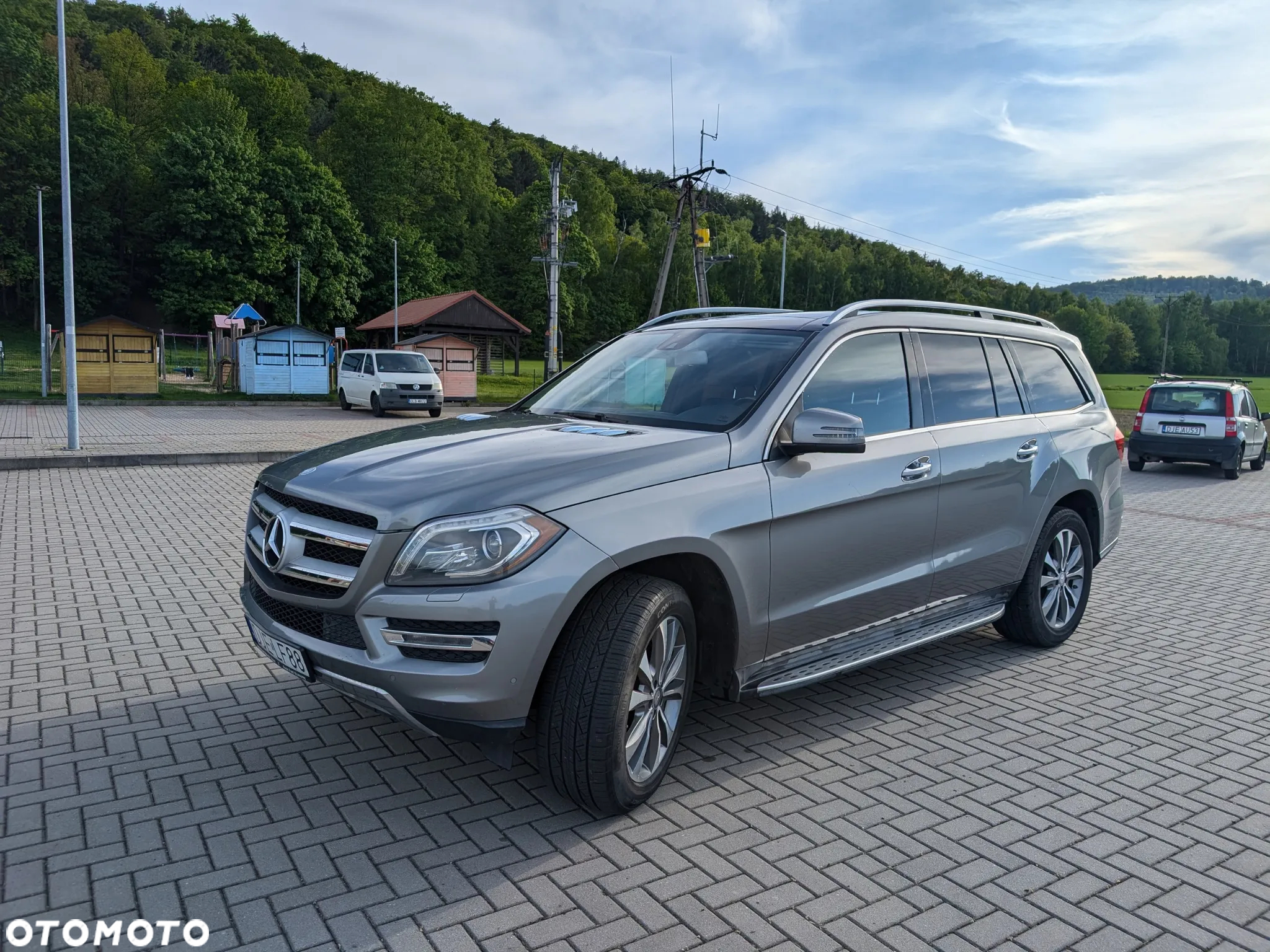 Mercedes-Benz GL 400 4Matic 7G-TRONIC - 8
