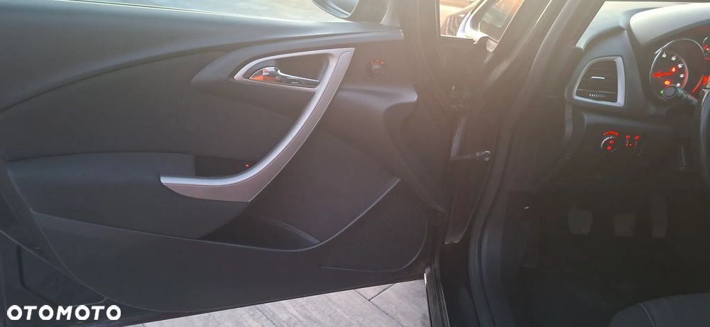 Opel Astra 1.6 Color Edition - 19