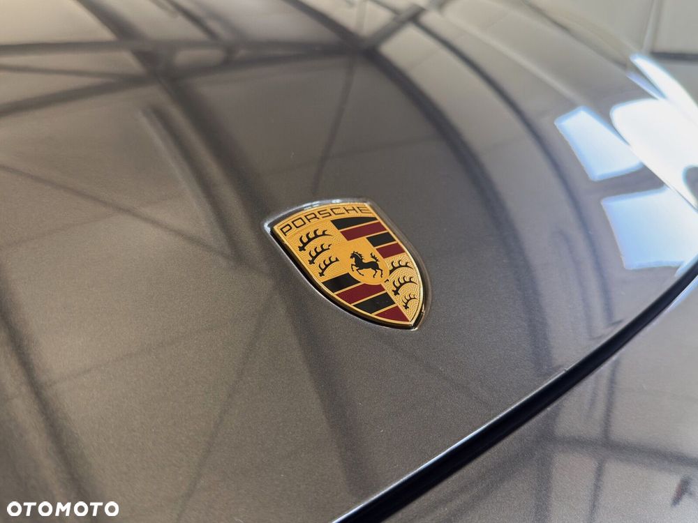 Porsche Cayenne - 35