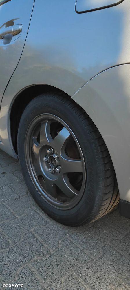 Toyota Prius 1.5 VVT-i Sol - 11