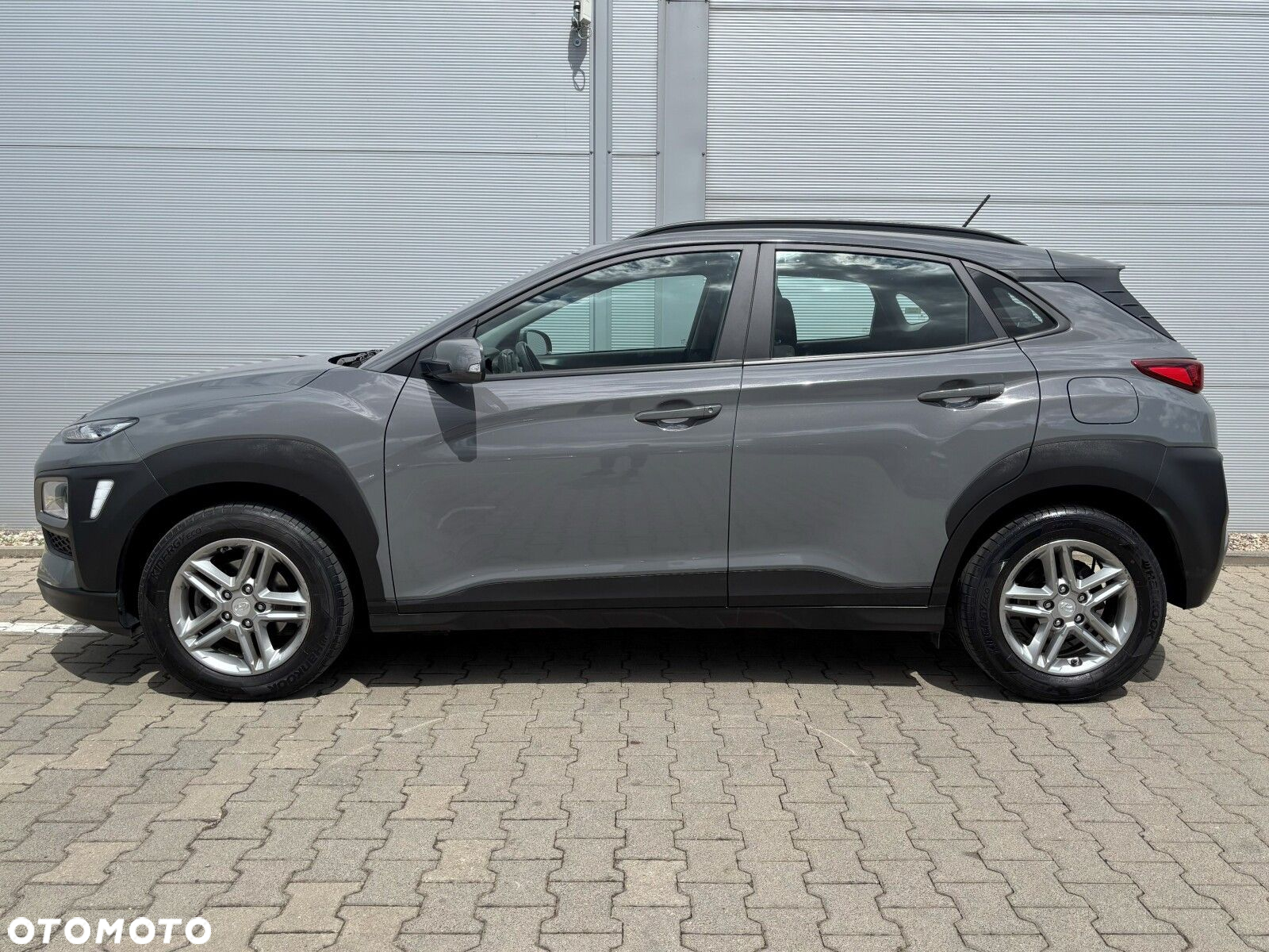 Hyundai Kona - 4