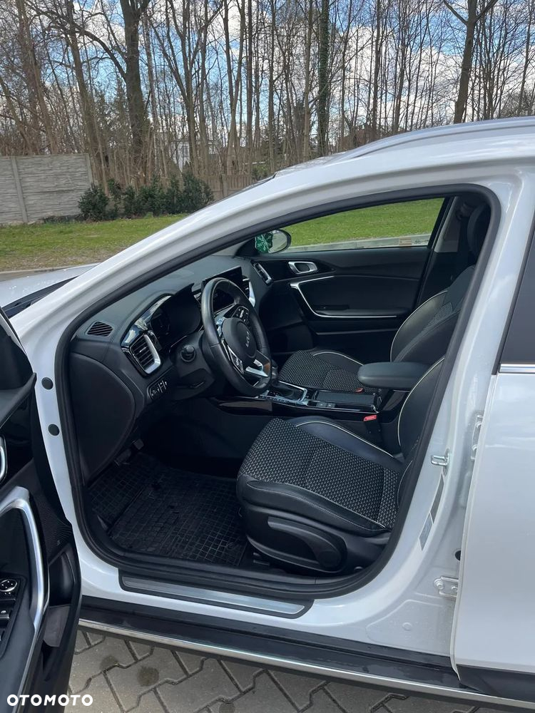 Kia XCeed 1.5 T-GDI Prestige Line DCT - 10