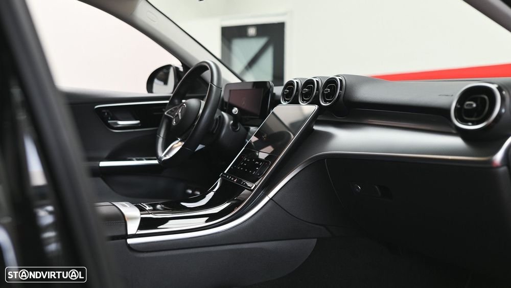 Mercedes-Benz C 300 e T 9G-TRONIC Avantgarde Advanced - 29