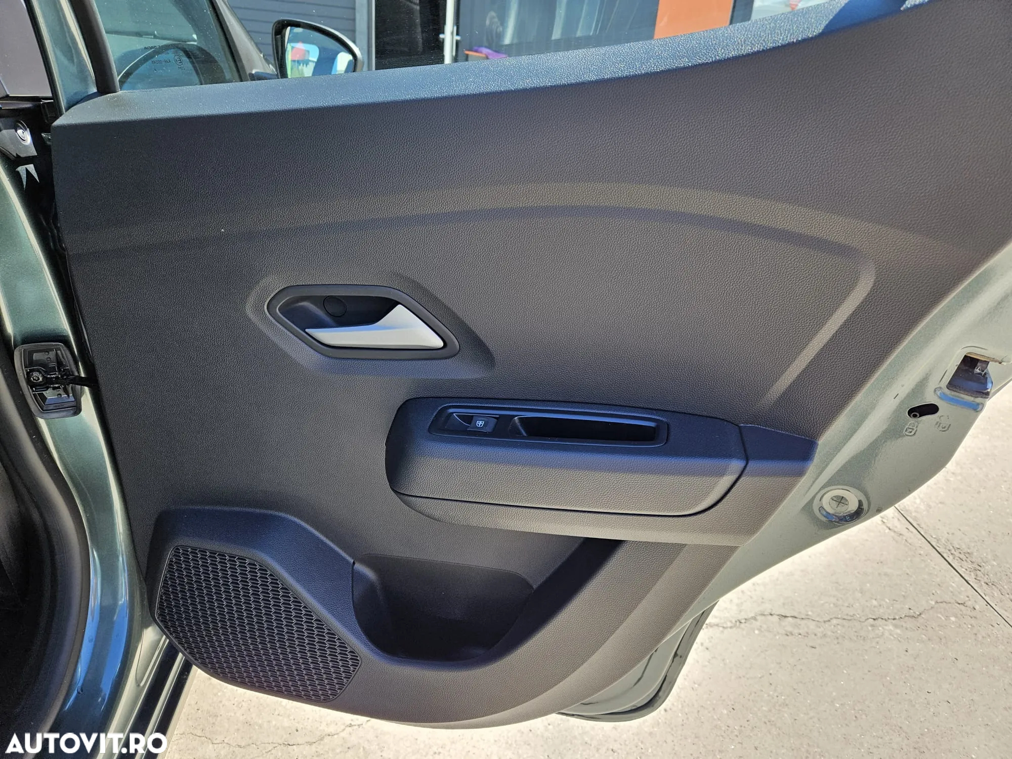 Dacia Sandero ECO-G 100 MT5 Expression - 29