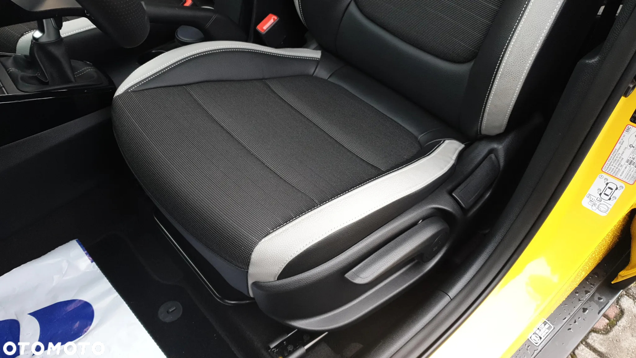 Kia Stonic 1.0 T-GDI L - 11
