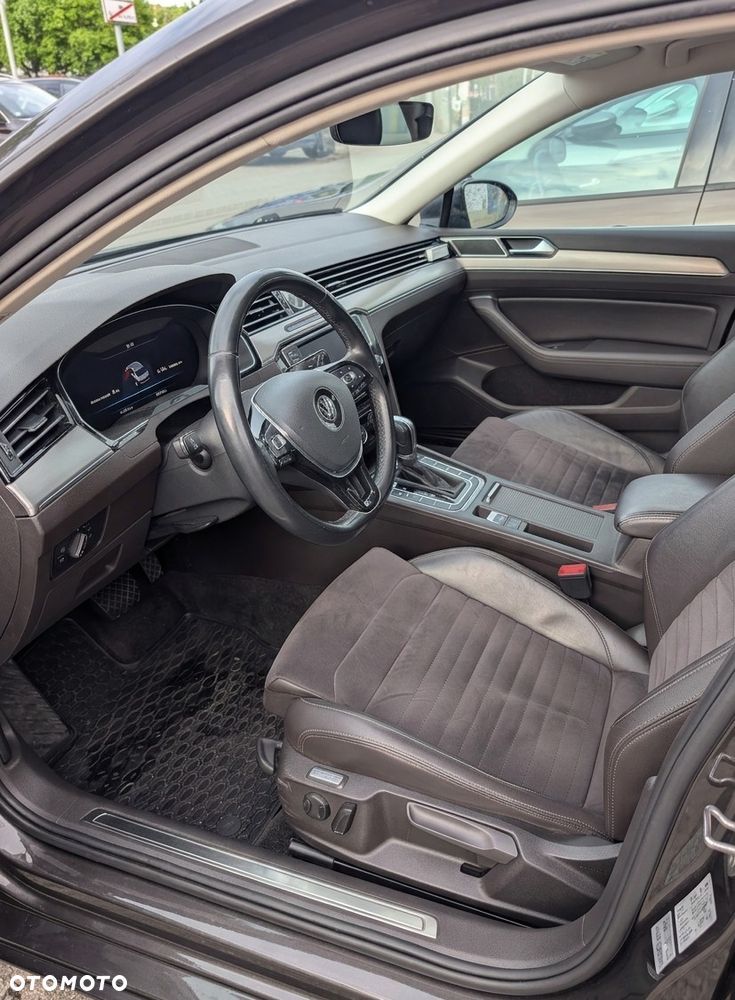 Volkswagen Passat 2.0 TDI BMT Highline DSG - 4