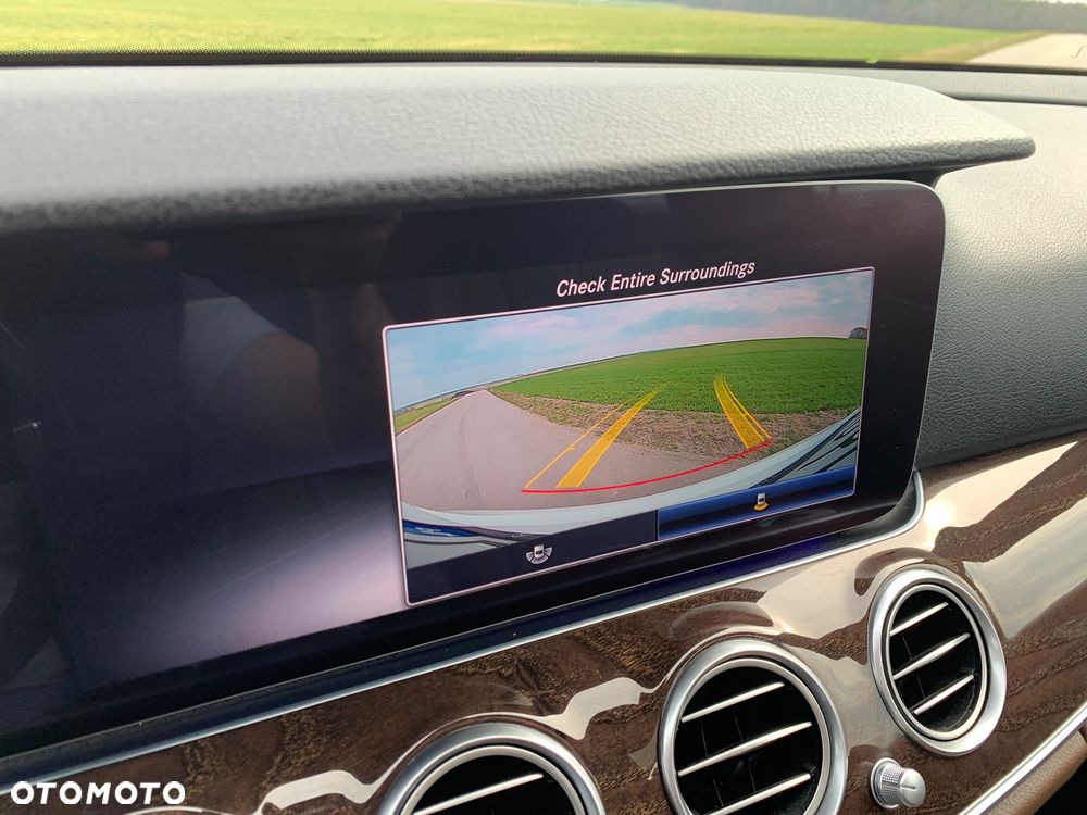 Mercedes-Benz Klasa E 350 9G-TRONIC AMG Line - 16