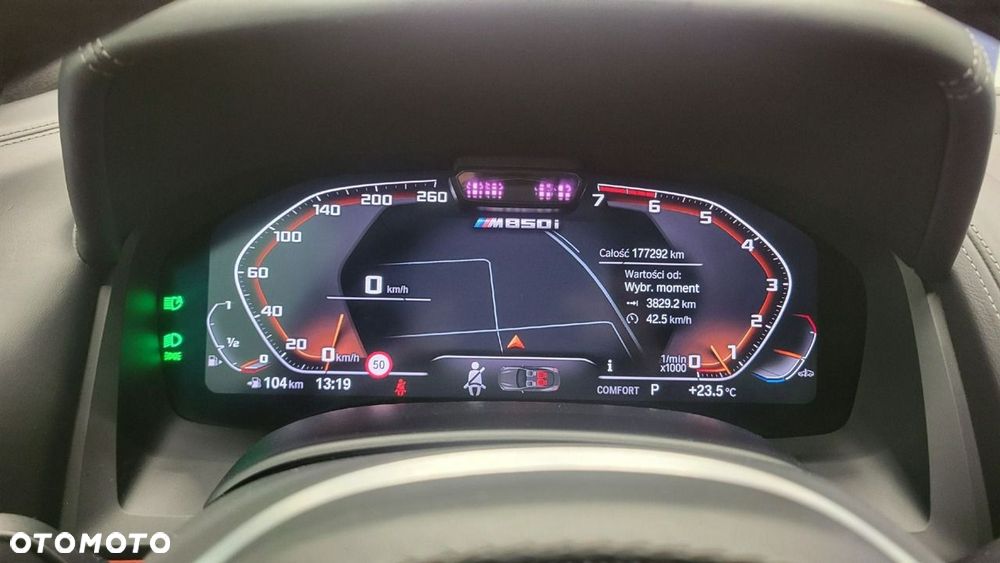BMW Seria 8 M850i xDrive - 16