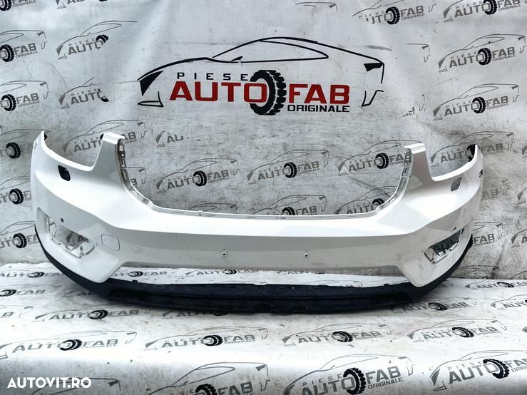 Bara fata Volvo Xc40 an 2017-2021 Gauri pentru 6 senzori si spalatoare faruri - 1