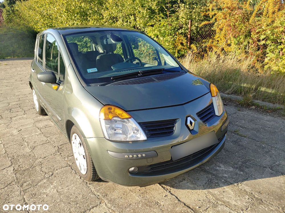 Renault Modus - 1