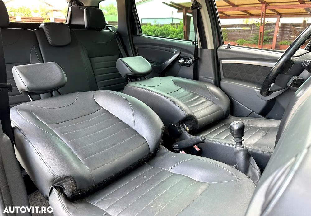 Dacia Duster 1.5 dCi 4x4 Prestige - 16