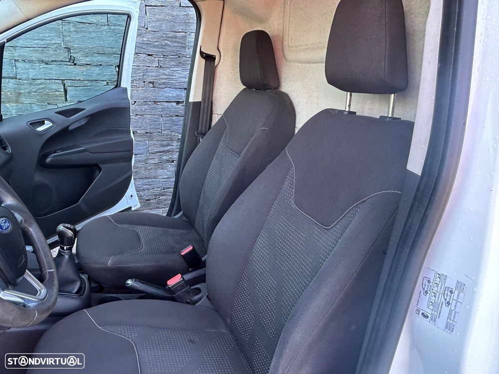 Ford Transit Courier 1.5 Tdci - 11