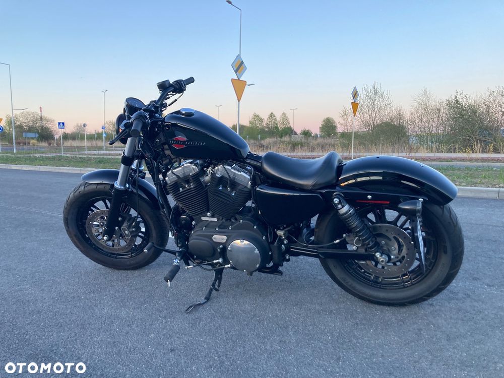 Harley-Davidson Sportster Iron 1200 - 8