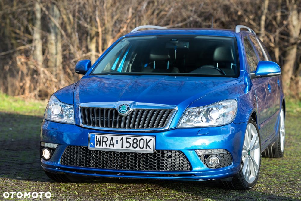 Skoda Octavia 2.0 TSI DSG RS - 2