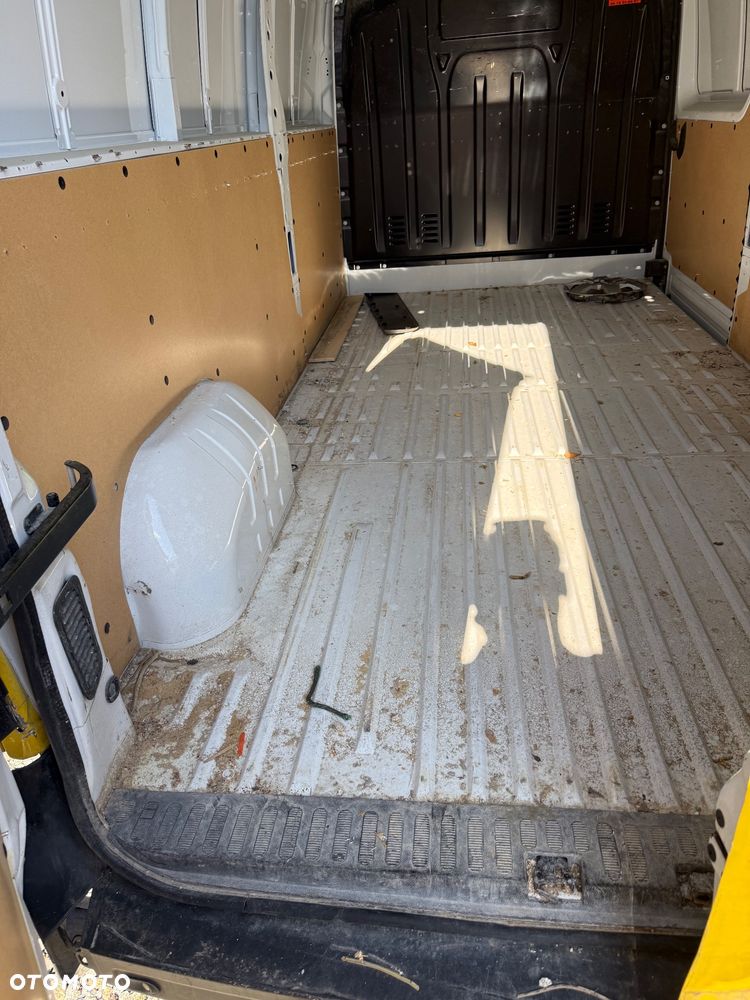 Renault Master - 16