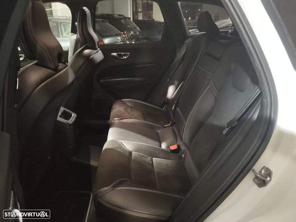 Volvo XC 60 2.0 T8 PHEV R-Design AWD - 10