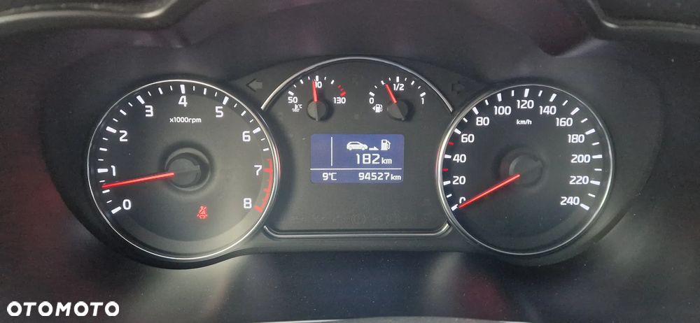 Kia Carens 1.6 GDI M - 16