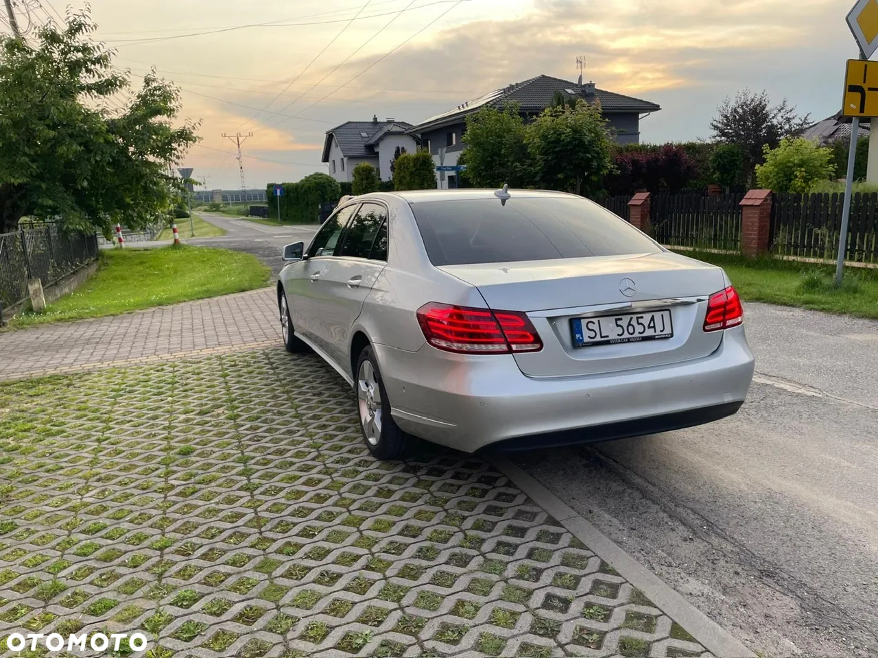 Mercedes-Benz Klasa E 200 BlueTEC 7G-TRONIC Avantgarde - 8