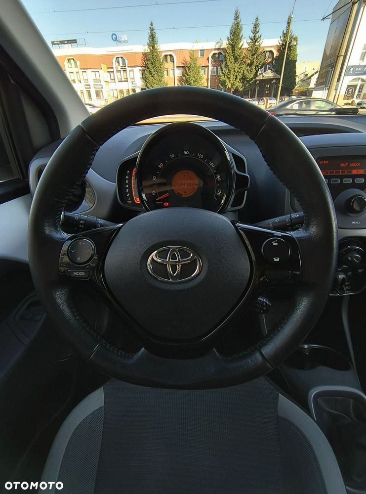 Toyota Aygo x-cite - 27