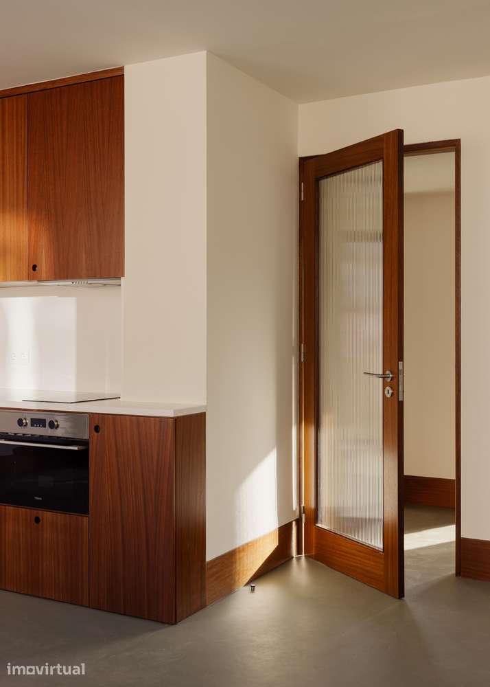 Arrenda-se apartamento Edifício Pharmacia T0 localização privilegiada - Grande imagem: 4/11