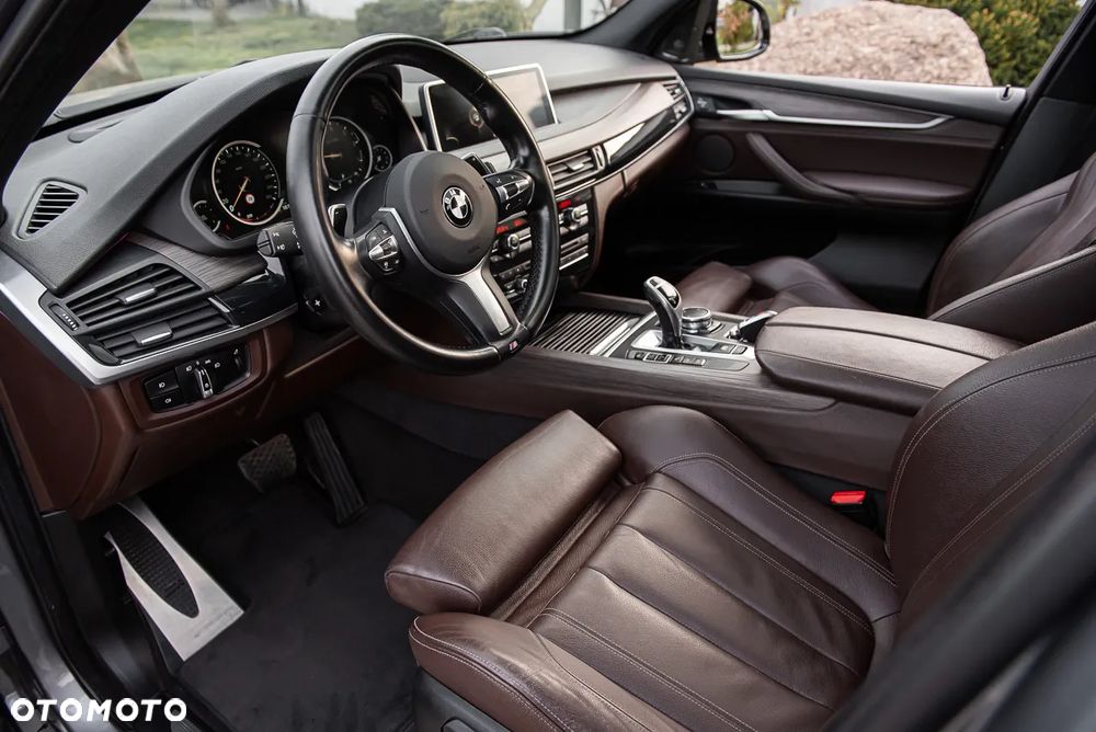 BMW X5 xDrive50i Sport-Aut - 12