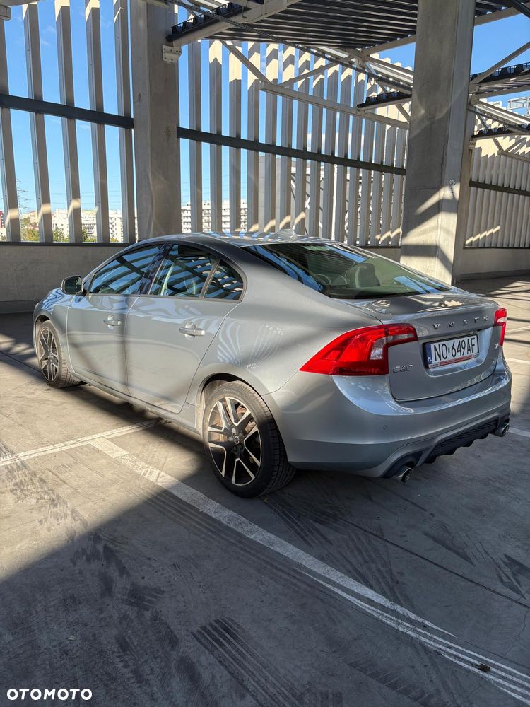 Volvo S60 - 10