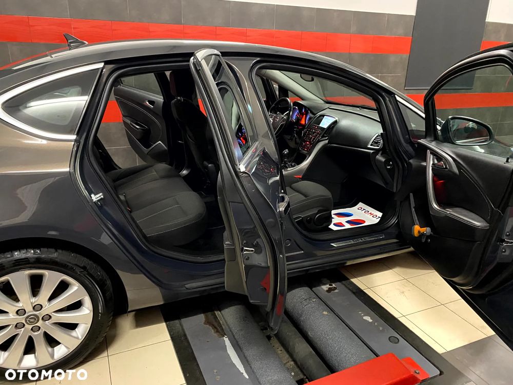 Opel Astra 1.4 Turbo Innovation - 22