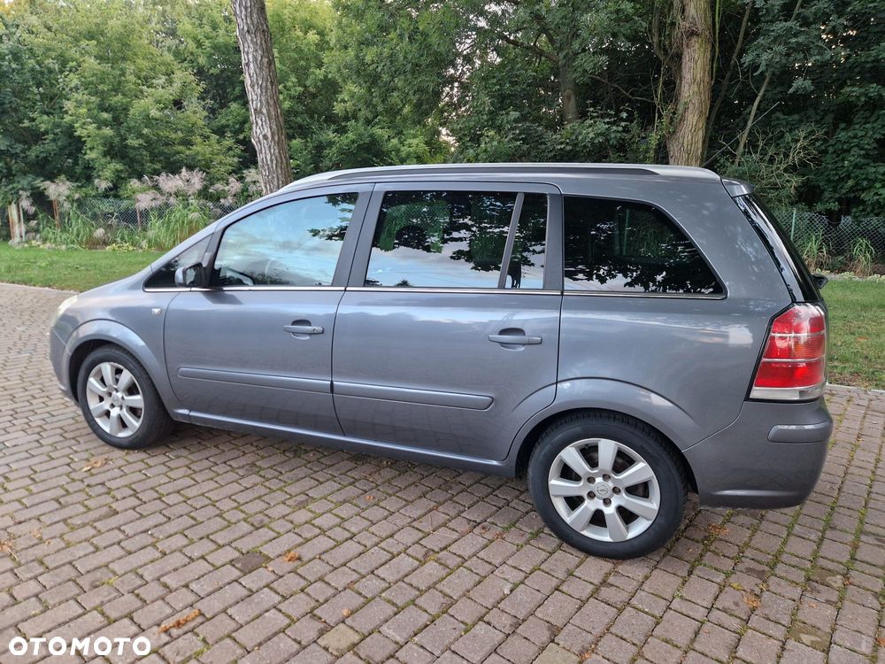 Opel Zafira 1.8 Elegance - 2