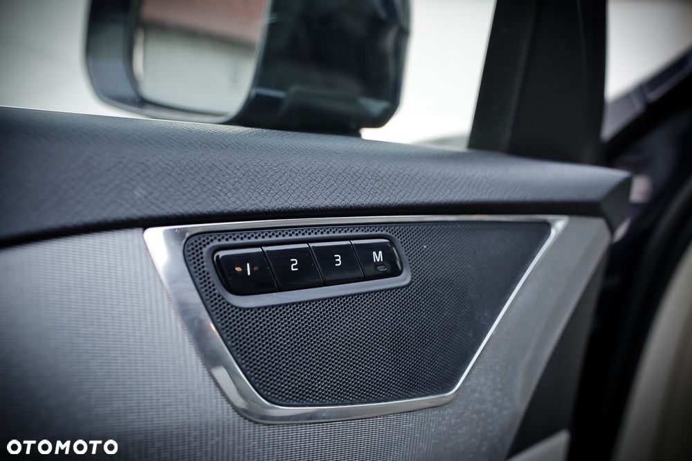 Volvo XC 90 D5 AWD Inscription 7os - 34