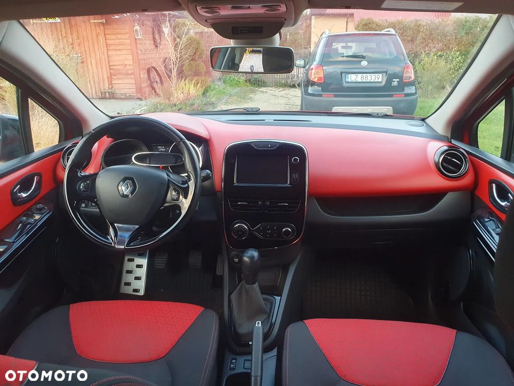 Renault Clio - 23
