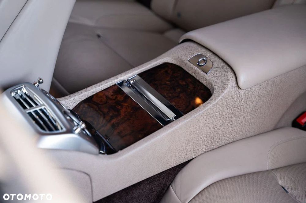 Rolls-Royce Wraith Black Badge - 32