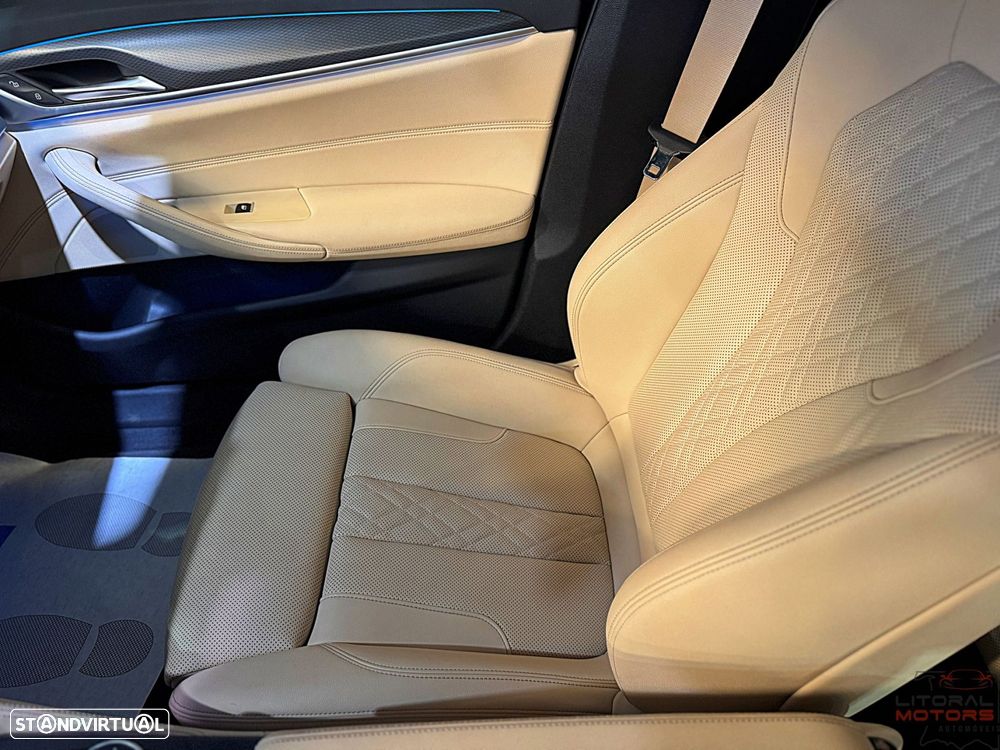 BMW 530 e Pack Desportivo M - 23