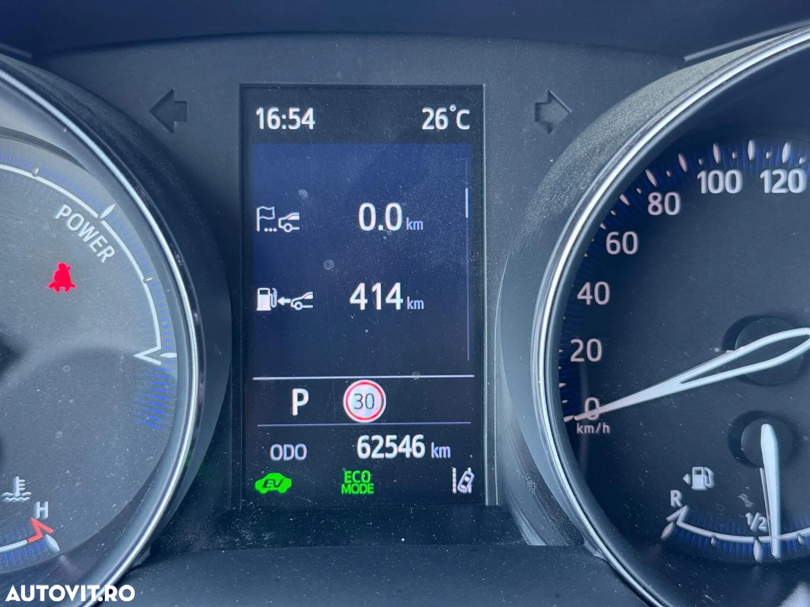Toyota C-HR 1.8 HEV 140 CP 4x2 CVT Dynamic - 15