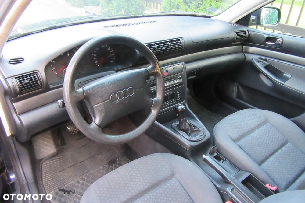 Audi A4 Avant - 4