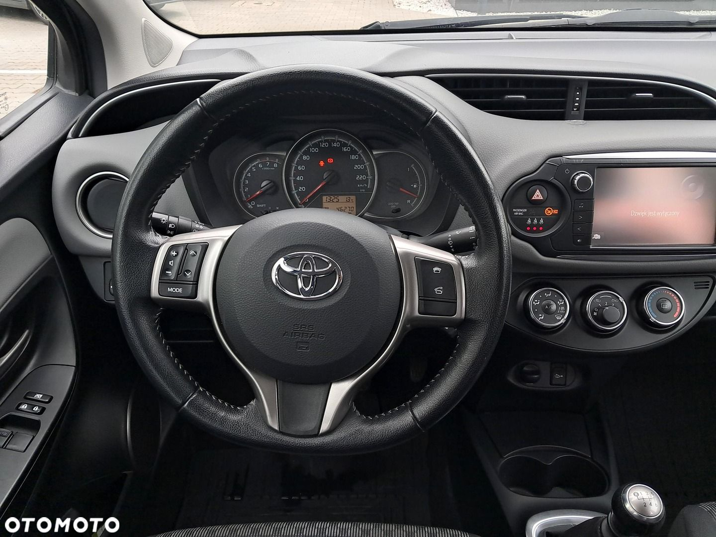 Toyota Yaris - 16