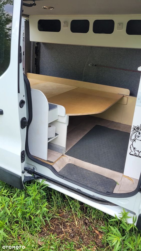 Renault Trafic - 14