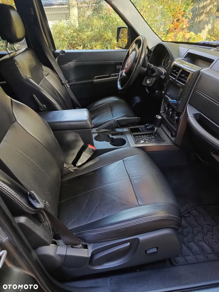 Jeep Liberty - 13