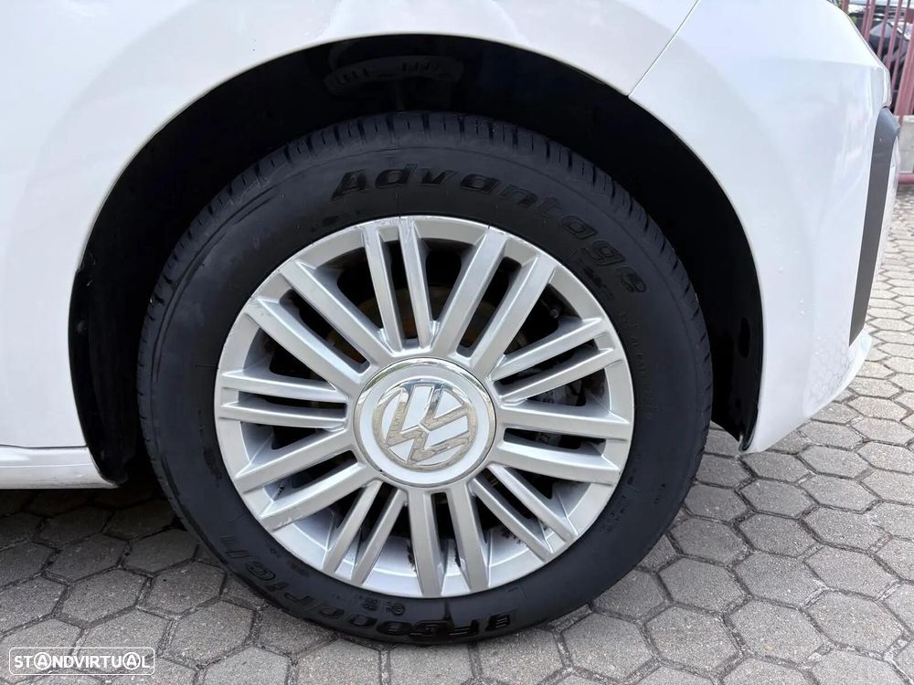 VW Up! 1.0 BMT Move - 12