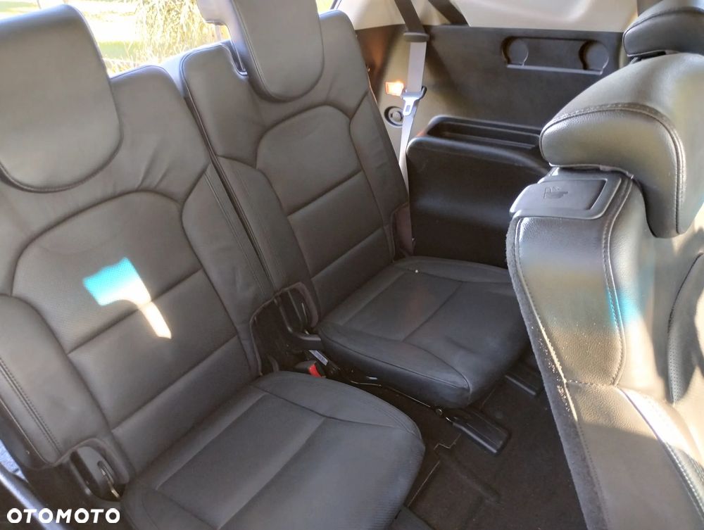 Kia Carens 1.7 CRDi XL 7os - 33