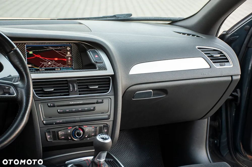 Audi A4 Avant 1.8 TFSI Attraction - 32