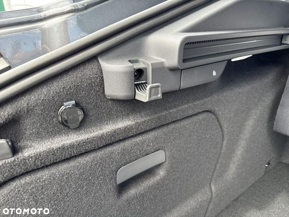 Skoda Superb 2.0 TSI Selection DSG - 31