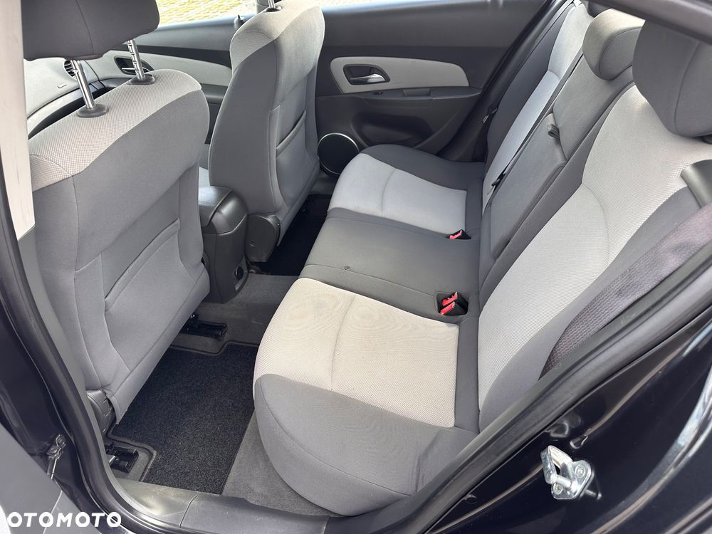 Chevrolet Cruze 1.8 LS - 7