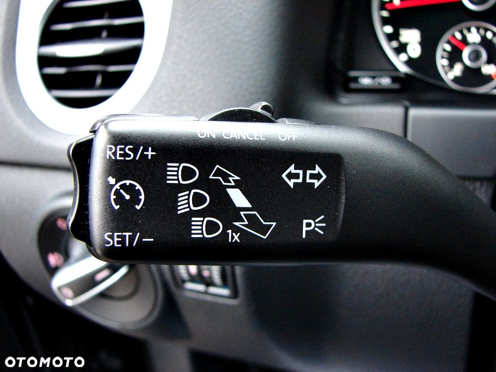 Volkswagen Tiguan 2.0 TDI DPF BlueMotion Technology Cup Sport & Style - 29