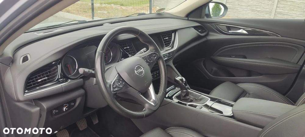 Opel Insignia 2.0 CDTI ecoFLEX Start/Stop Business Innovation - 11