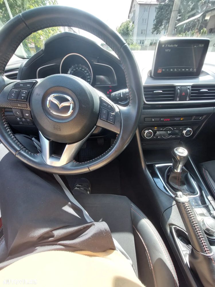Mazda 3 G120 Revolution - 6