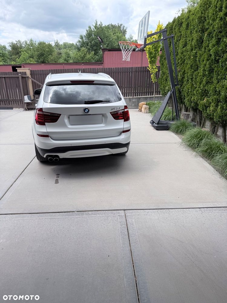 BMW X3 xDrive28i xLine - 4