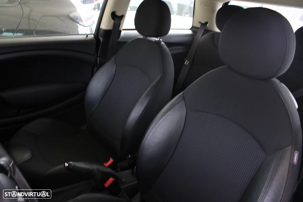MINI 3 Portas Cooper D - 16
