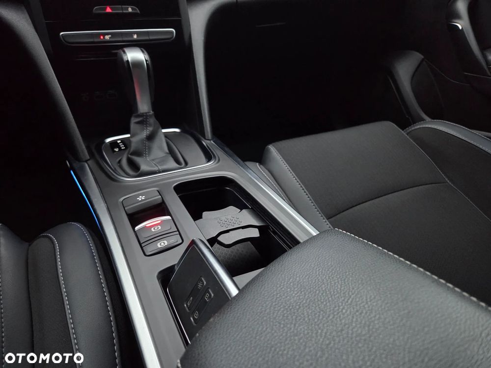 Renault Megane 1.3 TCe FAP Intens EDC - 32